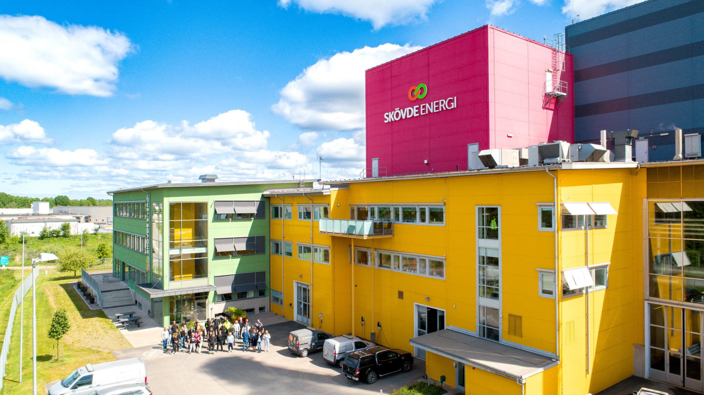 Medarbetare framför Skövde Energi