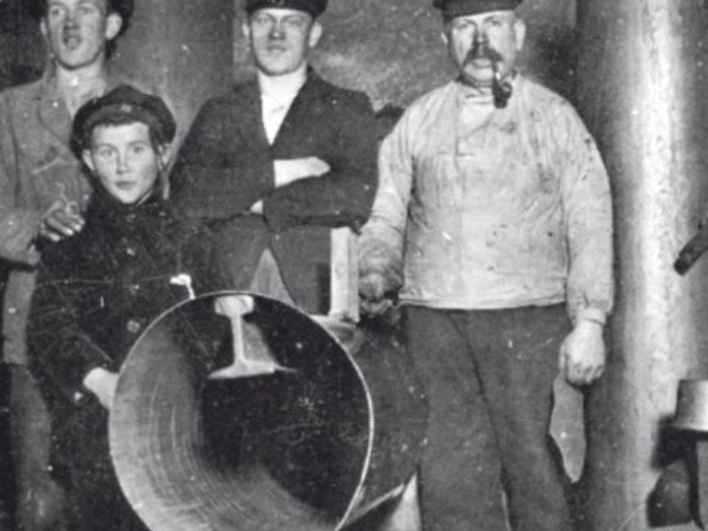 Historisk bild kopparslageri Furhoffs rostfria 